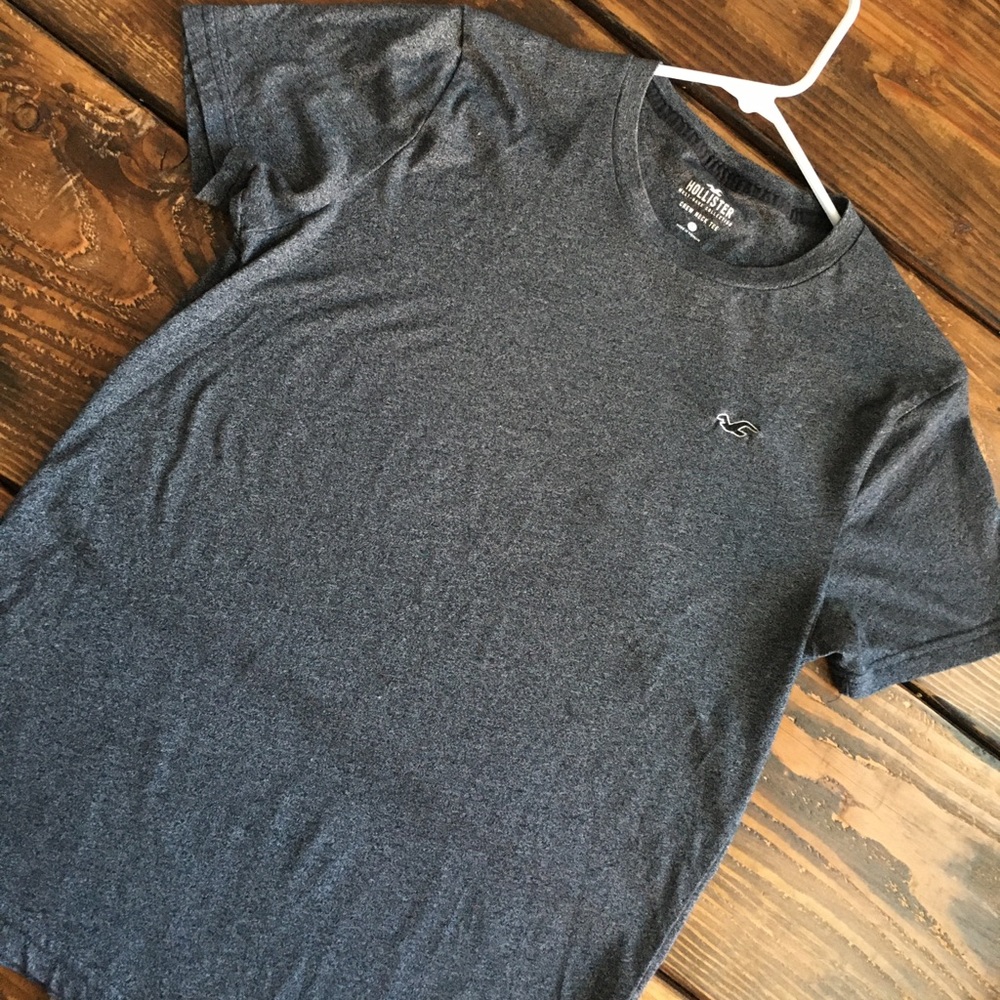 Men’s Hollister crew neck T-shirt
